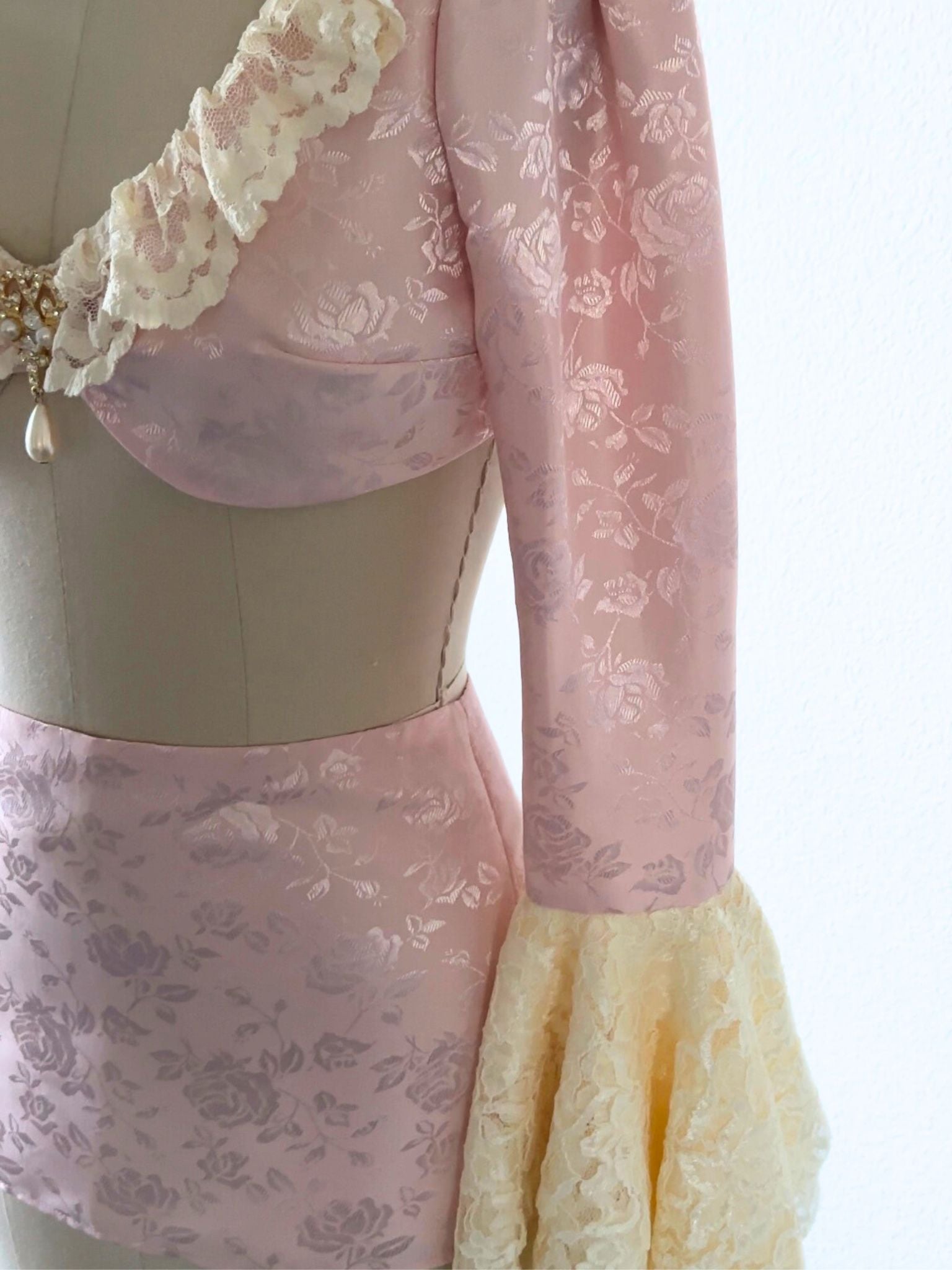 [SKIRT ONLY] Countess Coquette Pink Floral Jacquard Low-Waist Ultra Mini Skirt